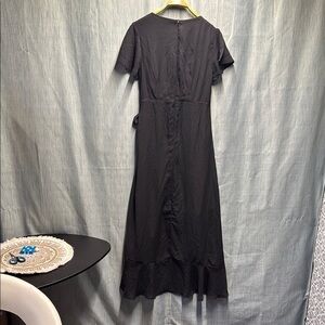🏁 Elegant Black Maxi Dress size medium NWT